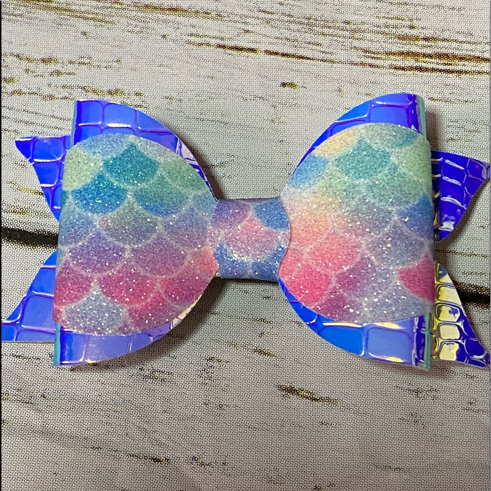 Mermaid pigtail hair bow